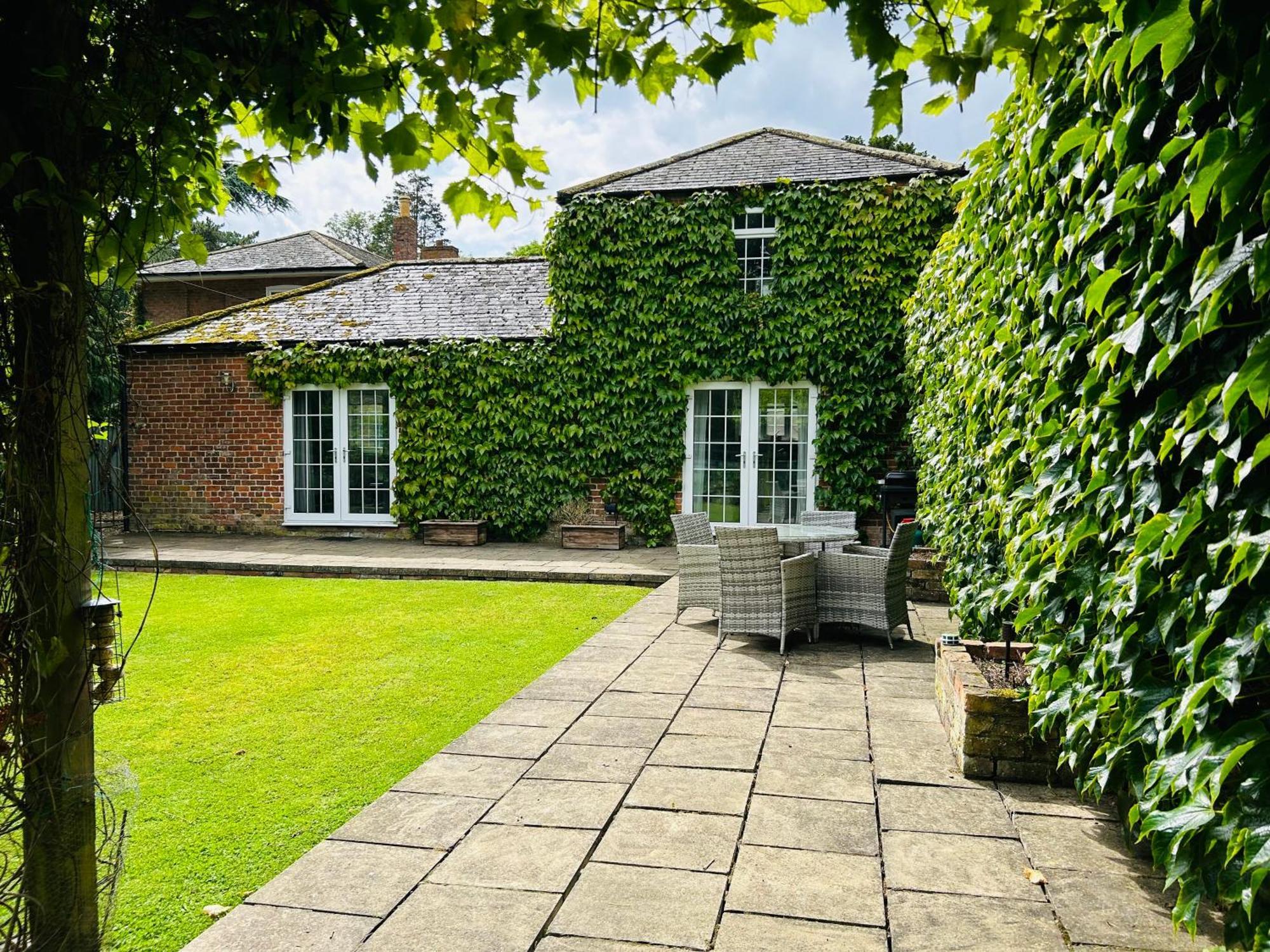 The Old Coach House At Stewton Lägenhet Louth  Exteriör bild